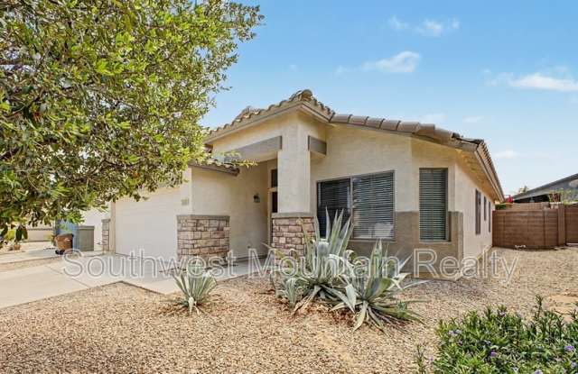 1237 W Fruit Tree Ln Gallery 3