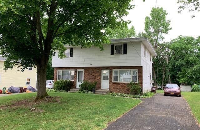 19 Quarry Dr - 19 Quarry Drive, Albany County, NY 12205