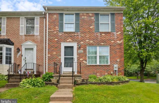 928 PENTWOOD COURT photos photos