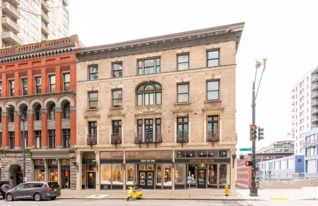 1119  1st Ave - 1119 1st Avenue, Seattle, WA 98121