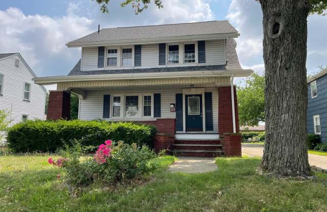 3 Bedroom- Linwood Ave Nw Canton 44708- Harter Heights photos photos