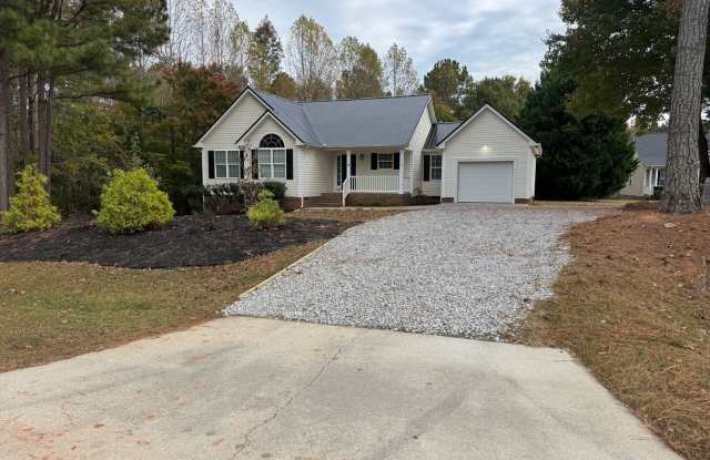 Charming 3BR House in Franklinton - 4308 Shadowmoss Court, Granville County, NC 27525