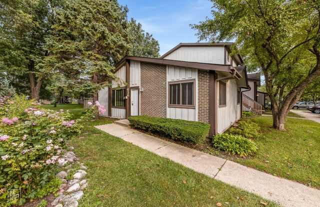 636 Forum Drive photos photos