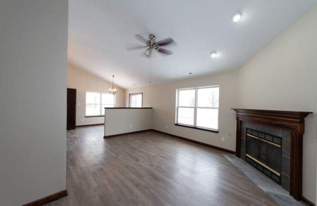 2310 Valley Creek East Lane Gallery 3