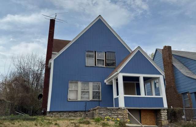 Beautiful Home You Don't Want to Miss Out at 5426 PARK AVE, KANSAS CITY, MO, 64130!!! photos photos