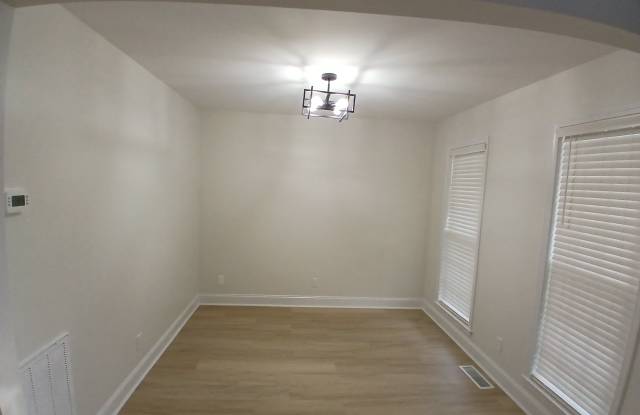 606 Lexington Dr Gallery 4
