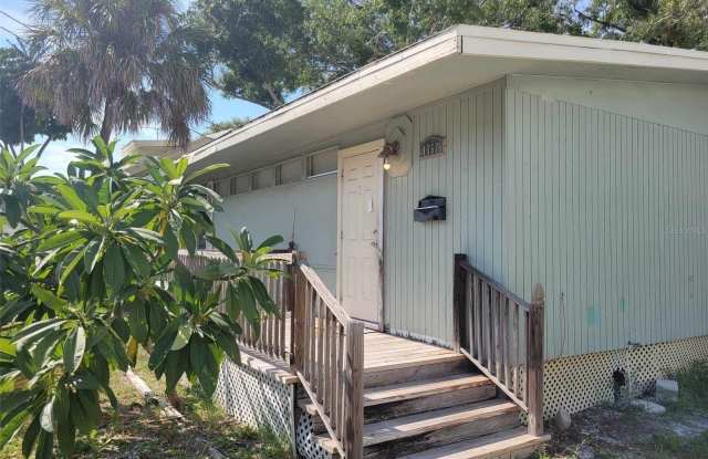 1767 FRUITVILLE Road Gallery 1