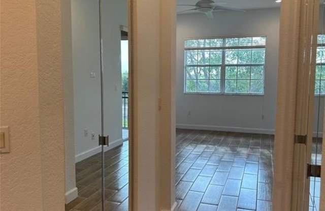 7953 NW 128th Ln Gallery 4