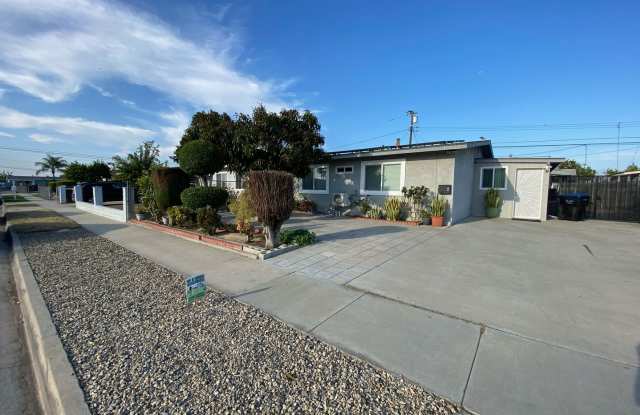 Remodeled 4 Bedroom Norwalk House For Rent with AC! - 15522 Claretta Avenue, Norwalk, CA 90650