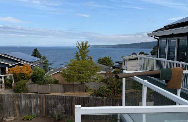 North Beach 5-Bed, 3-Bath Home with Views of Puget Sound Gallery 3