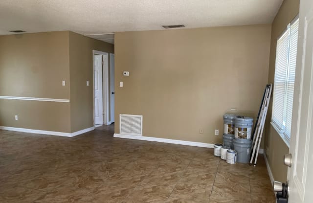 2422 South Lake Ave - B photos photos