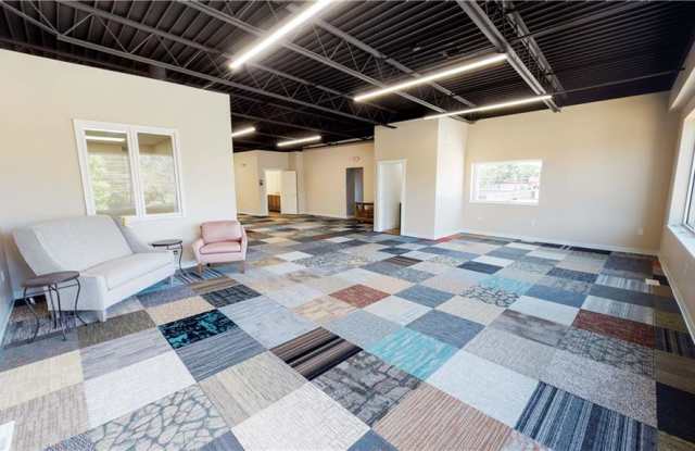 6105 East Washington Street Gallery 4