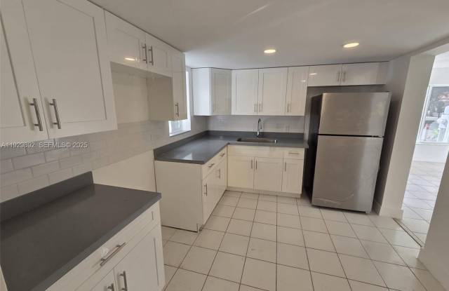 3940 NW 76th Terrace 3940, Davie, FL 33024 - 3940 Northwest 76th Terrace, Davie, FL 33024