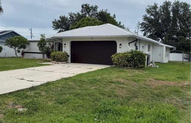 233 SW 43RD Street photos photos