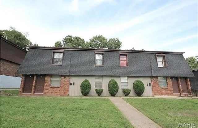 1104 ARROWHEAD Drive Gallery 3