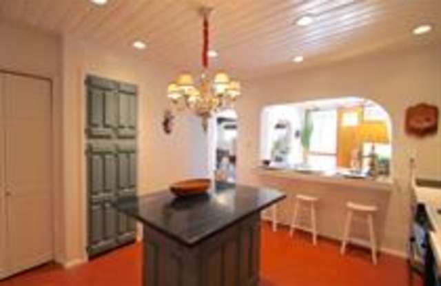 318 1/2 San Pasquale AVE NW Casita Gallery 2