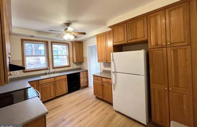 107 UPLAND TERRACE Gallery 2