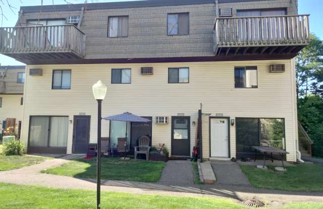 7404 72nd Ln N Gallery 2