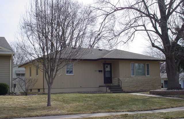 2004 Austin Lane photos photos