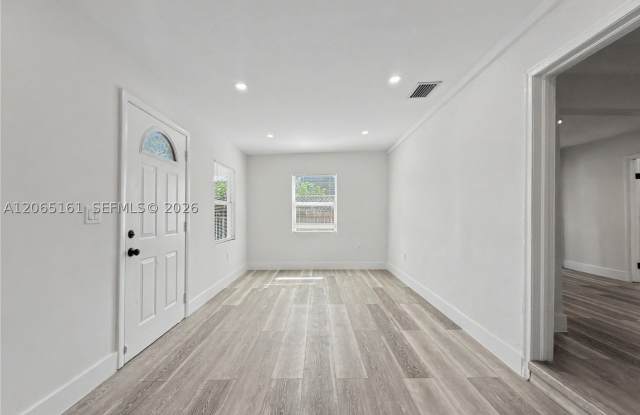 228 NW 39th St Gallery 4