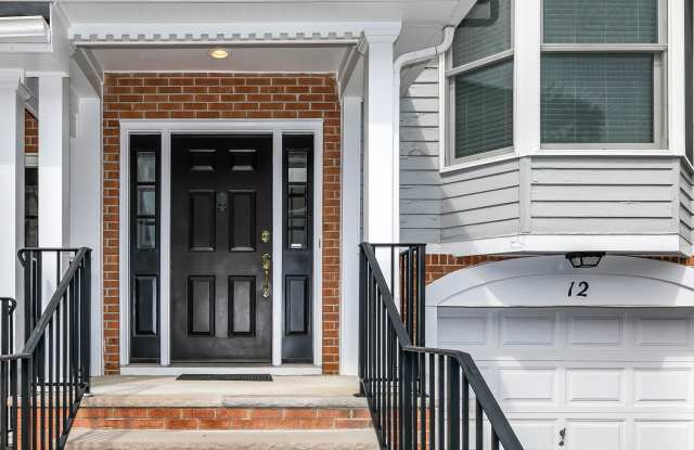 65 E River Road Gallery 3