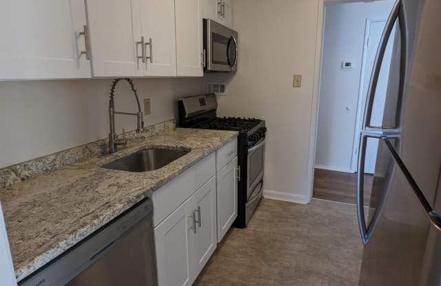 7145 DONNELL Place Gallery 4