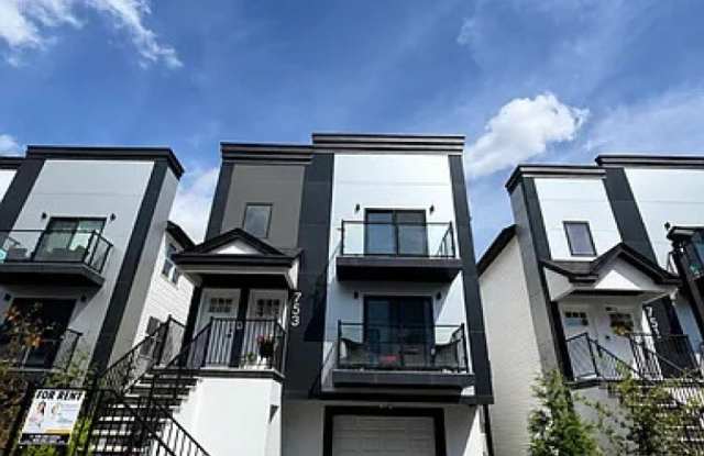 753 Seaport Dr Gallery 1
