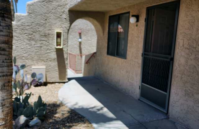 1957 Mesquite Ave Gallery 2