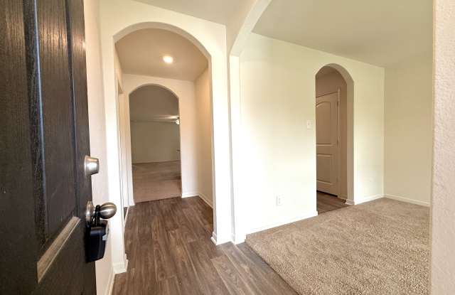 513 Locksley Cove Gallery 4