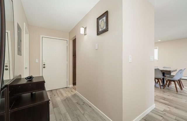 10401 Cedar Lake Road - 10401 Cedar Lake Road, Minnetonka, MN 55305