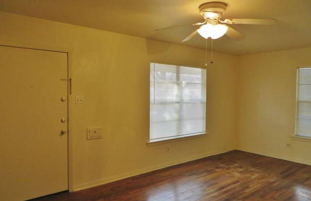 1803 Eubank Street Gallery 4