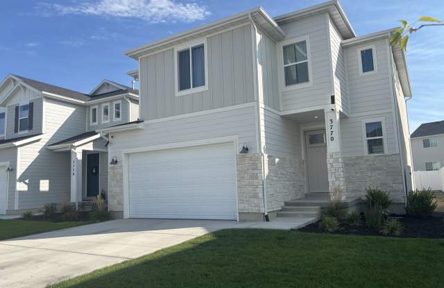 3770 N Cuade St photos photos