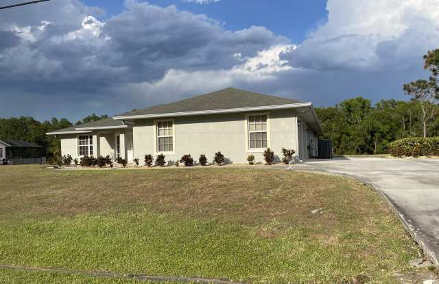 145 SW Hawthorne Circle photos photos