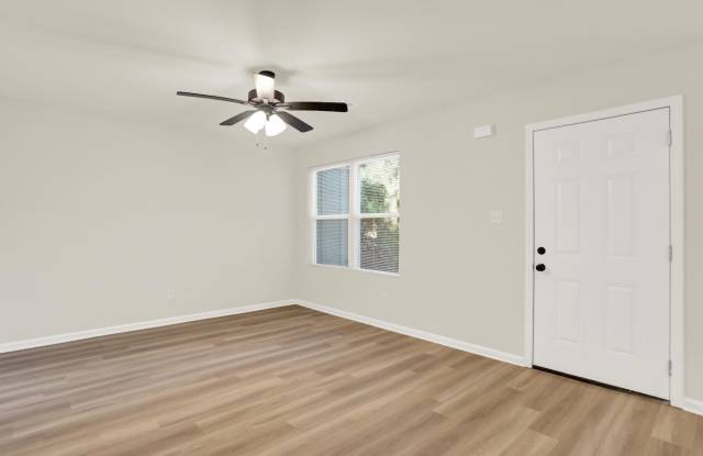 2585 Callie Road Gallery 2