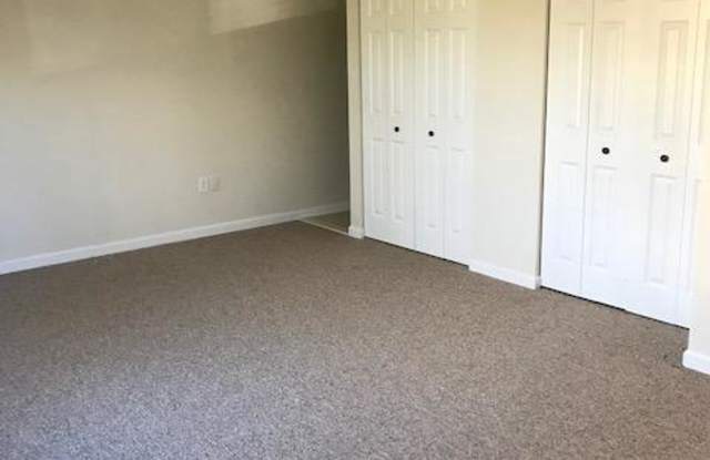 852 DOGWOOD COURT Gallery 4