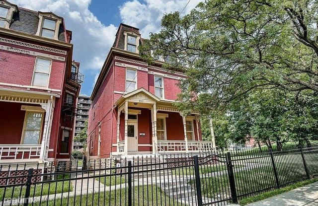 852 Lincoln Avenue Gallery 2