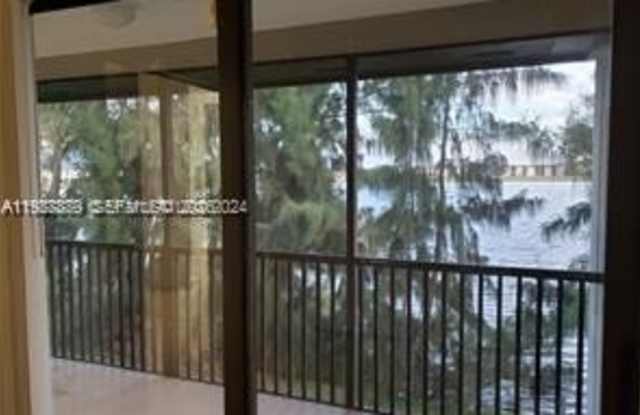 468 NE 206th Ln photos photos