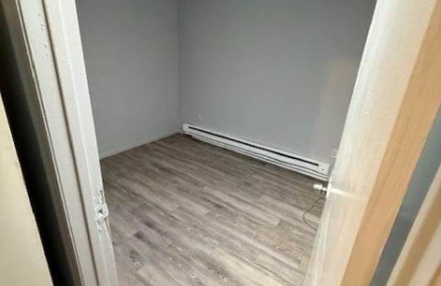 103 Belmont Ave photos photos