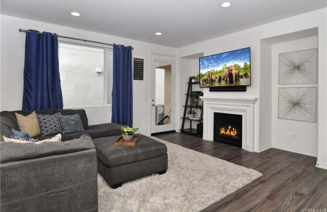 5069 Burgundy Lane Gallery 2