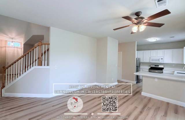 Beautiful 3 bedroom home nestled in cozy Brentwood neighborhood! photos photos