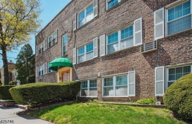 604- G Chestnut St photos photos