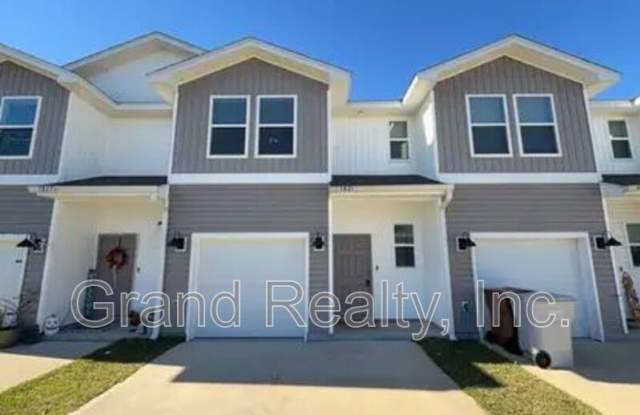 3821 Pendragon Cir Gallery 1