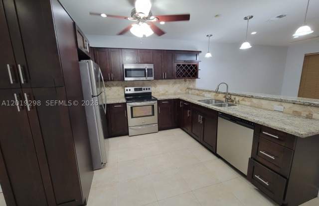 5780 SW 61st St photos photos