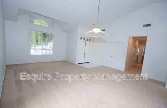 1821 LA QUINTA LN Gallery 3
