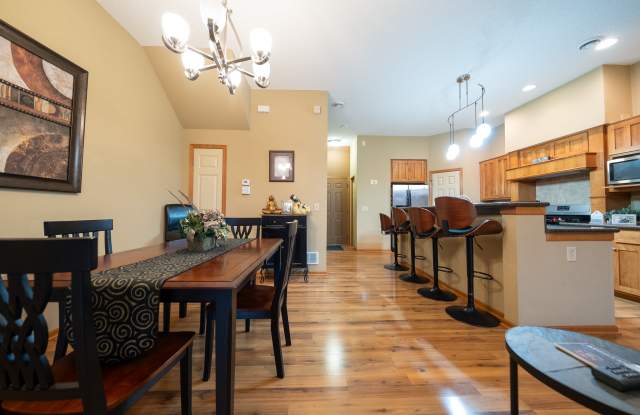 2879 Edison St. NE, Unit C Gallery 4