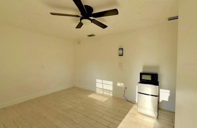 6716 PAUL REVERE Court Gallery 4
