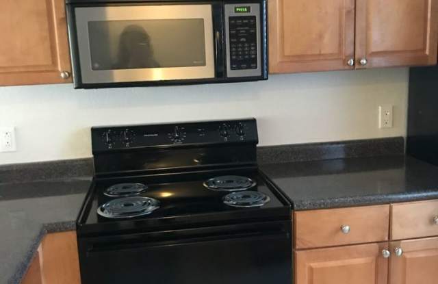 10196 Sailwinds Blvd S #104 Gallery 3