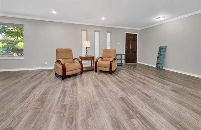 1608 Dakar Road W Gallery 2