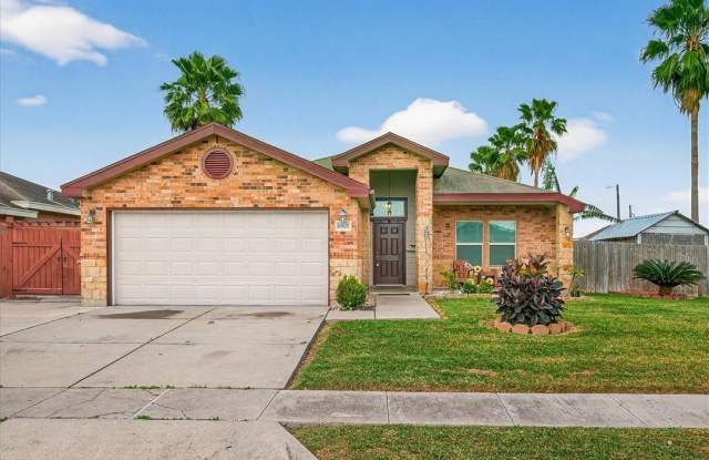 6901 Anastasia photos photos