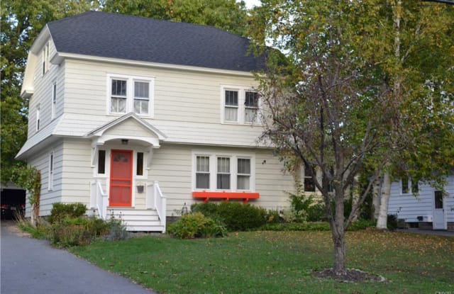 73 East Lake Road - 73 E Lake St, Skaneateles, NY 13152